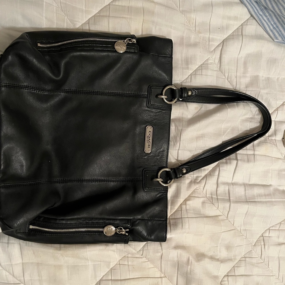 COPY - Spacious black coach purse